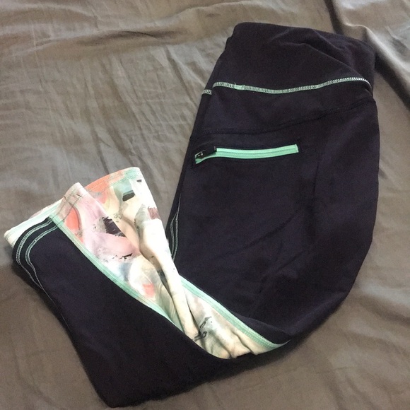 Lululemon run inspire crop brushed illusion - Picture 4 of 5